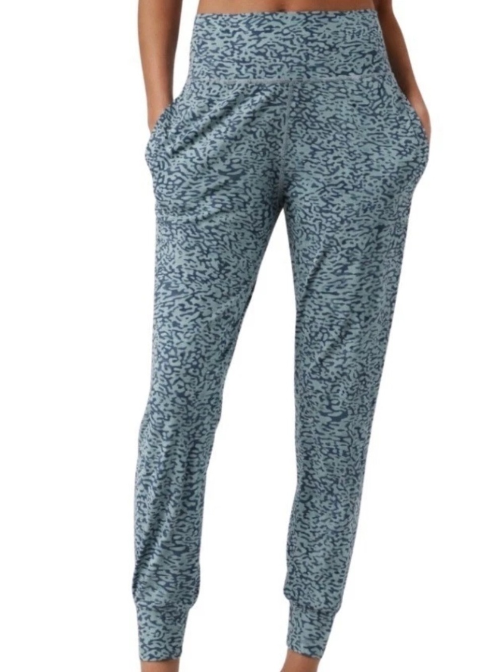 Athleta Salutation Jogger Ocelot Print Size S Soft Teal Grey Yoga Pants Athletic